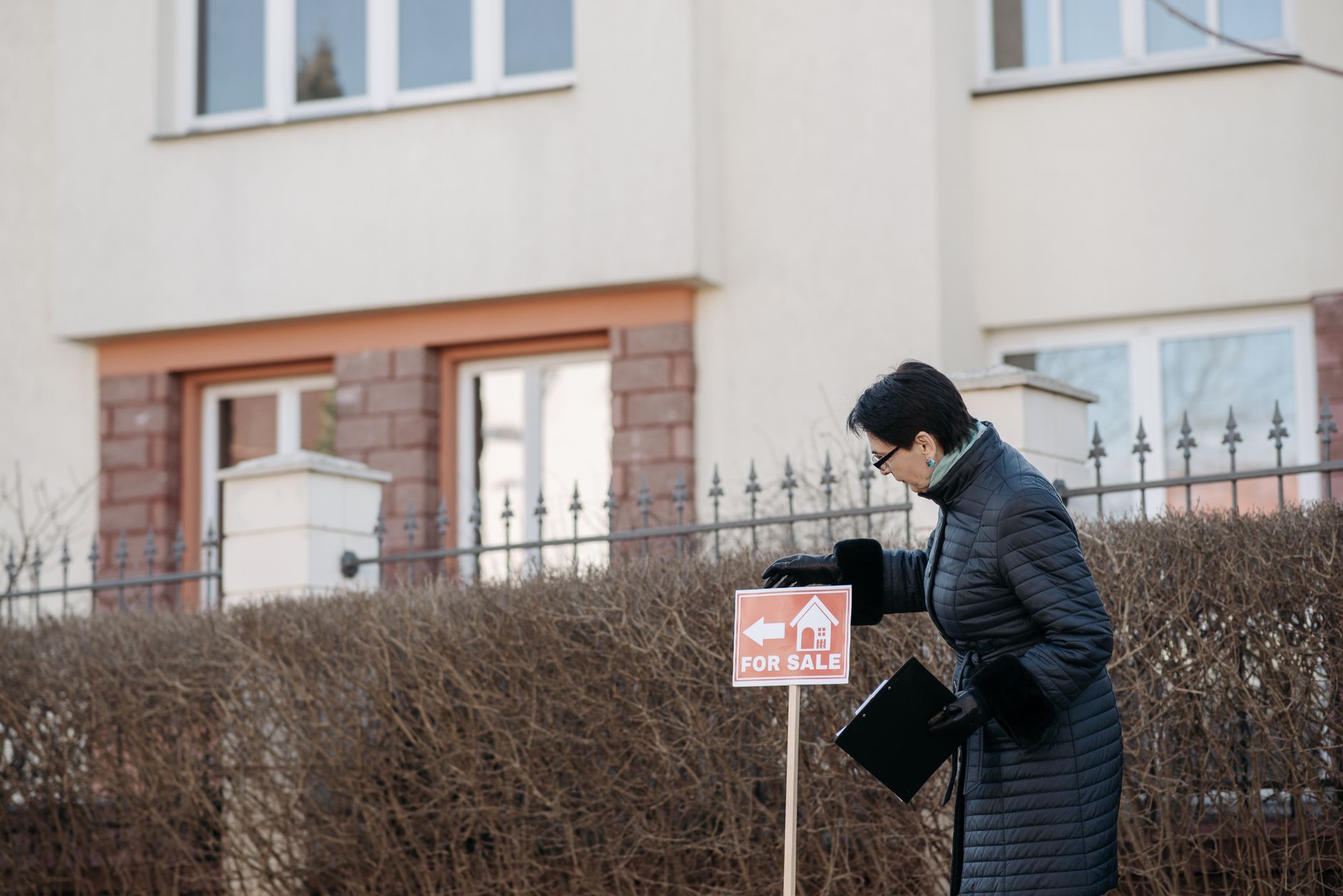 housing sales dip